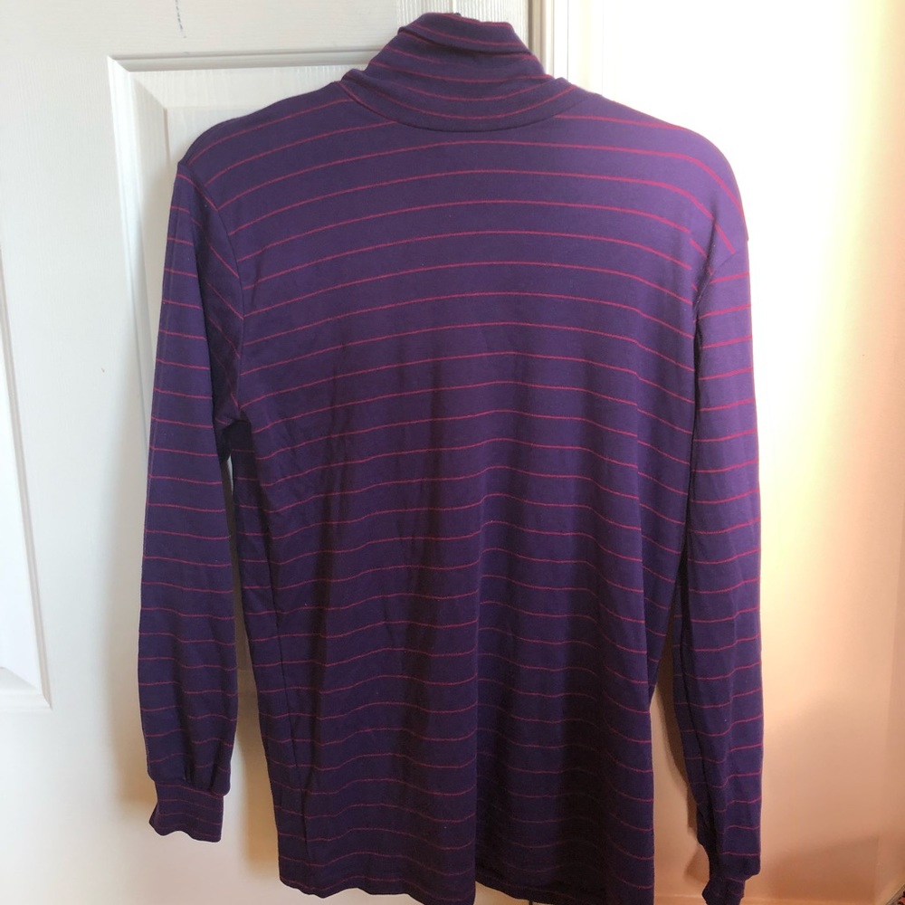 TURTLENECK LIGHT SWEATER